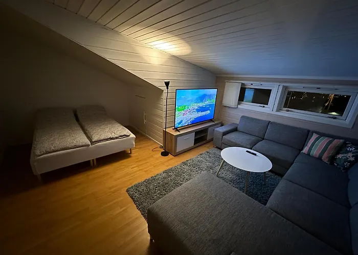 Cozy House In The Heart Of Tromsdalen. Central