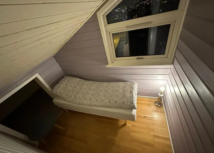Cozy House In The Heart Of Tromsdalen. Central