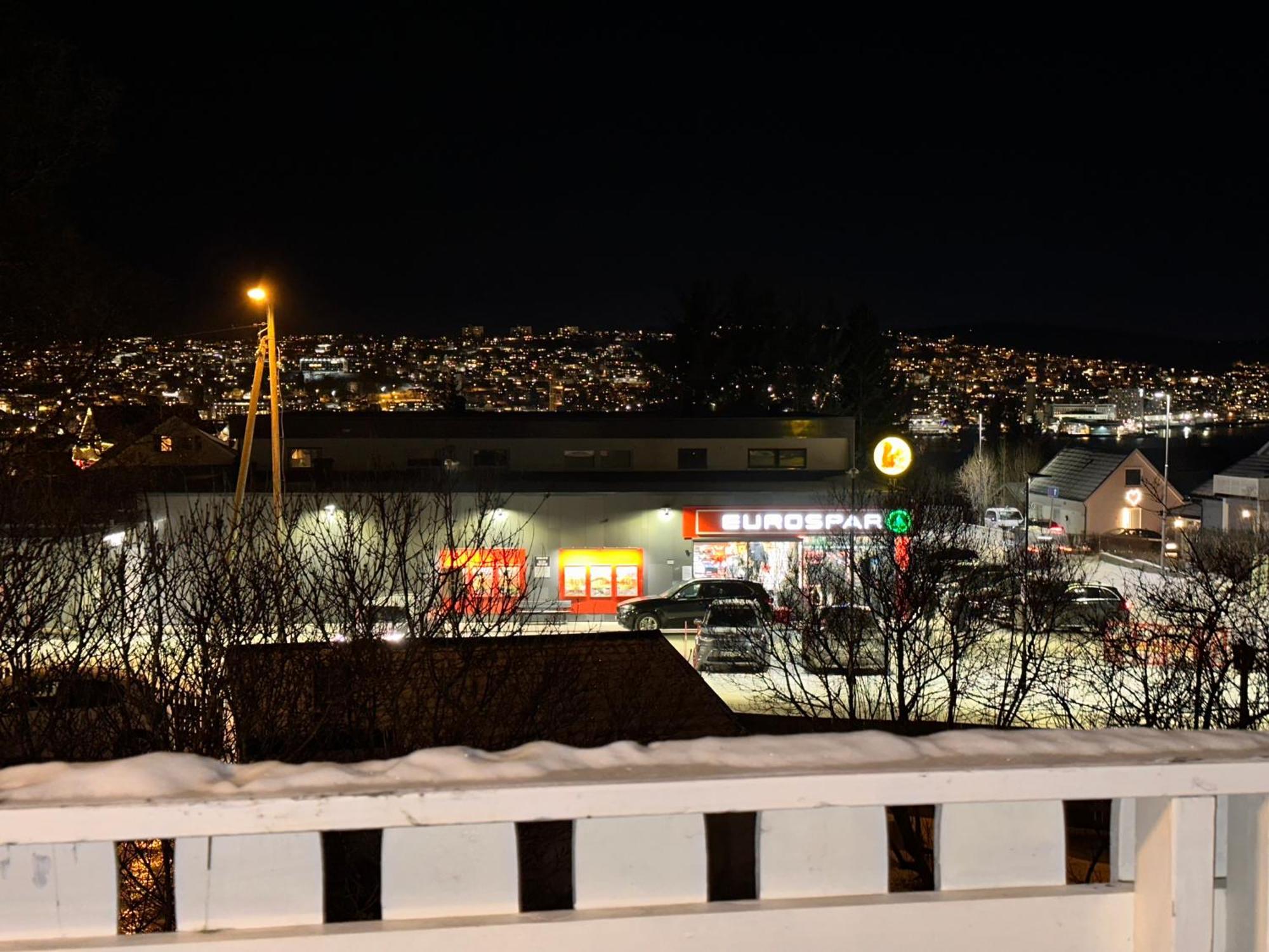 Cozy House In The Heart Of Tromsdalen. Apartment Tromso